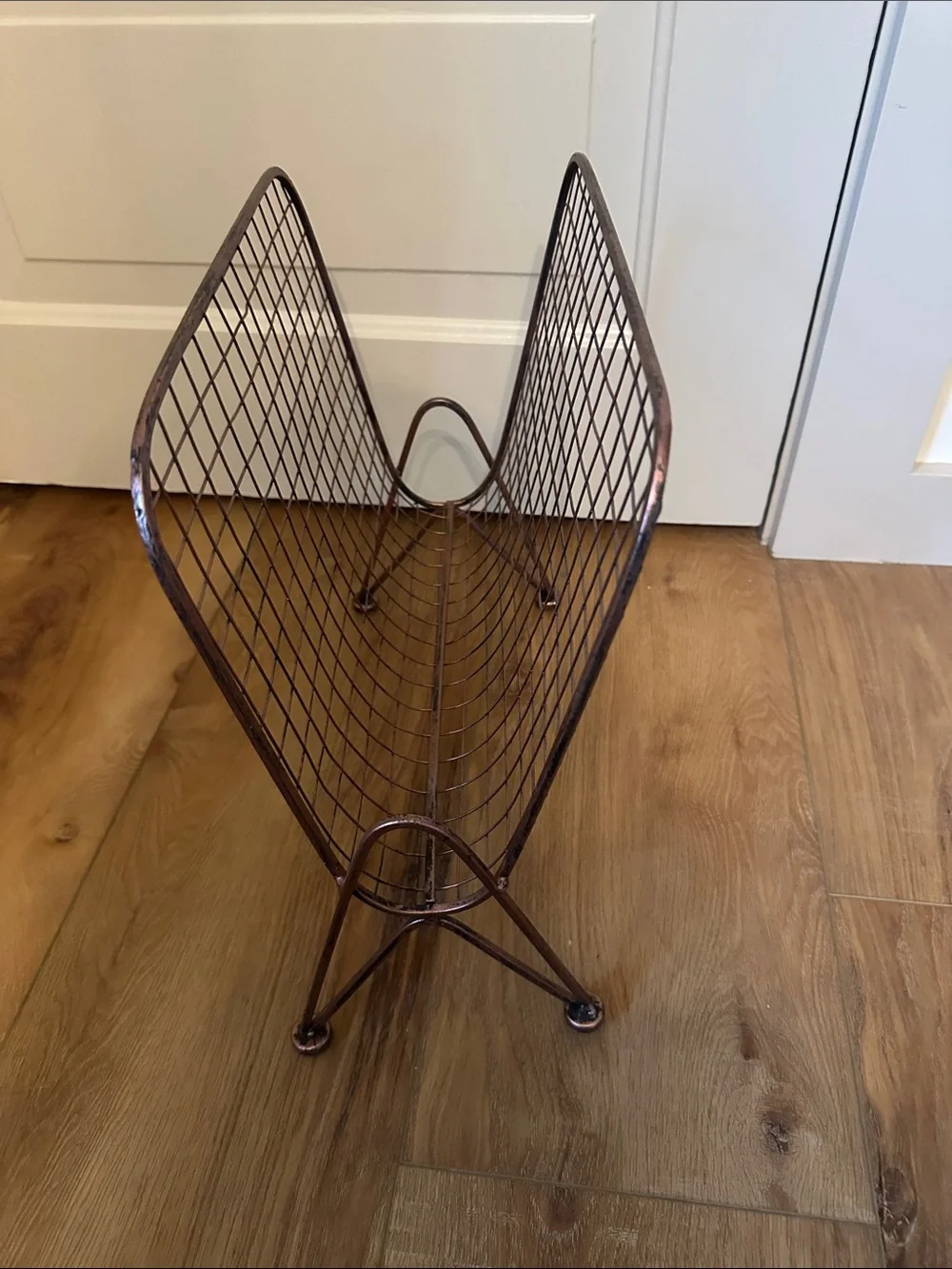 Vintage MCM Metal Wire Magazine Rack or Record Stand - Copper Patina
